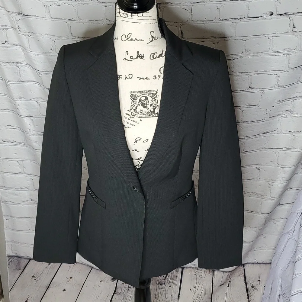 Tahari Black Pinstriped Blazer Size 4